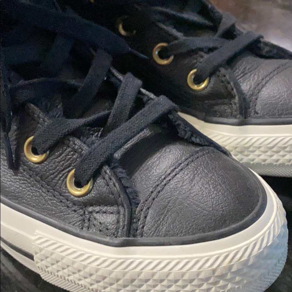 Fur converse